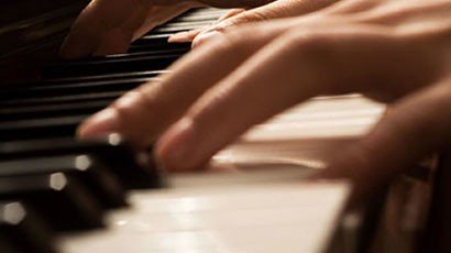 How To Pick The Perfect Pianist For Your Party
