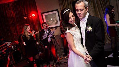 On A Budget? Tips For Getting The Best Price For Your Wedding Band