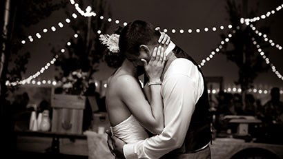 Choosing A First Dance & Selecting Songs For Your Wedding