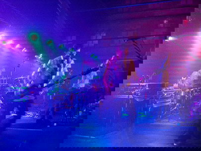 DJ Guy Stevens introduces Scouting For Girls