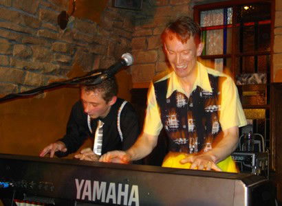 Piano player Vince and Cody Lee