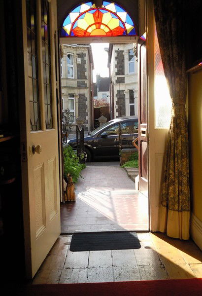 Large hallway to get harp through