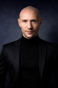 Sam Holt Magician Cheshire