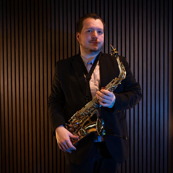 MCSax Saxophonist Kent