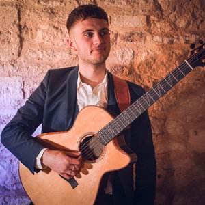 Luciano Lannali Wedding Guitarist Gloucestershire
