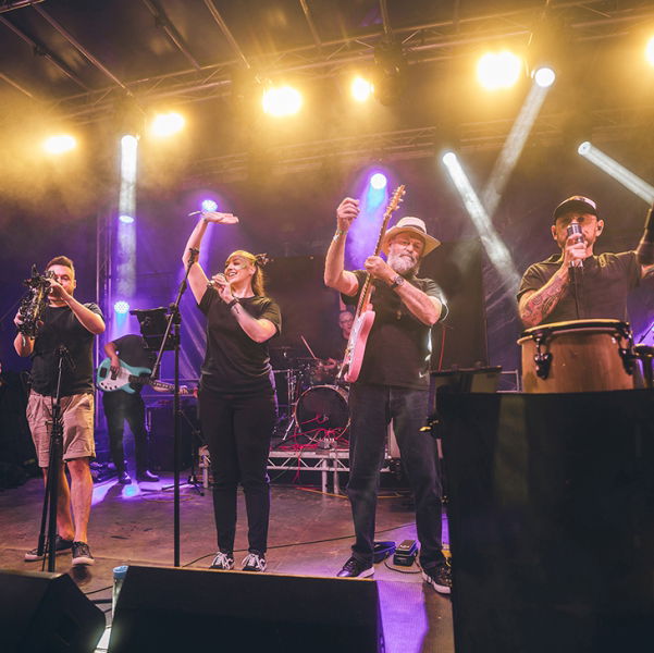 Dynamo and the Horns Soul, Pop and Motown Party Band Cheshire