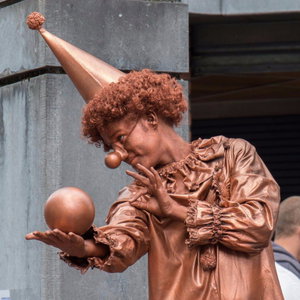 Clown Living Statues Street Performer Leicestershire