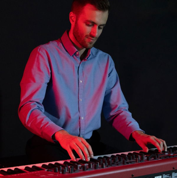 Lewis Paul Keys Pianist Rhondda Cynon Taf