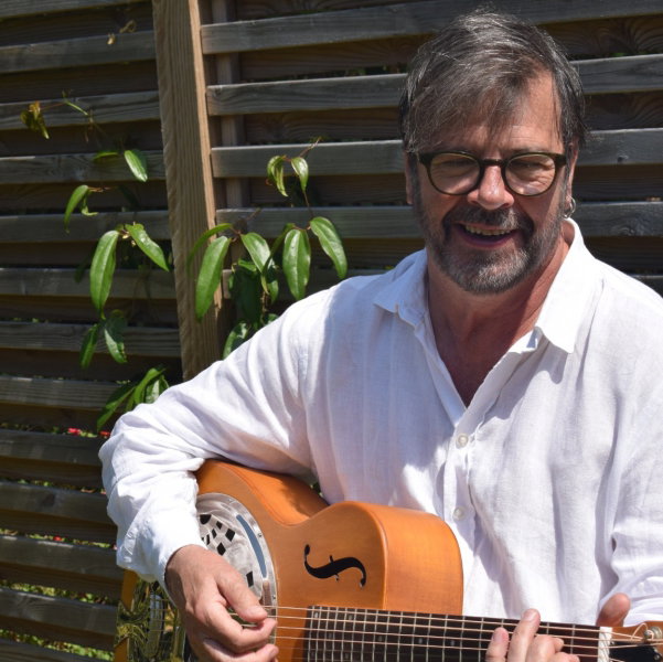 Tim Hedley Singer Guitarist Review Wedding Kent