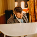 View the artist's profile James Robert Pianist Review