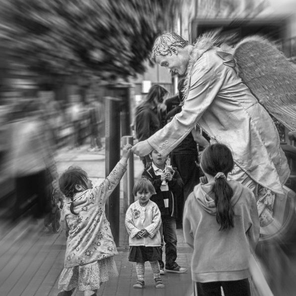 Christmas Angel Statue