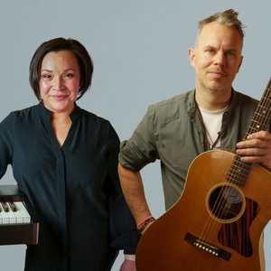 Acoustic Gold Acoustic Duo Hampshire