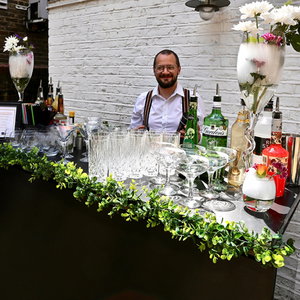 Chemistry and Cocktails Mobile Bar London
