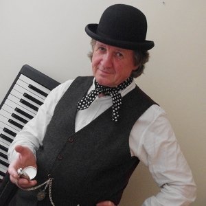Mike Ash Pianist Surrey