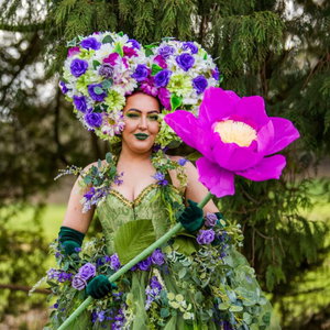 Premium Flower Performers Street Performer Leicestershire