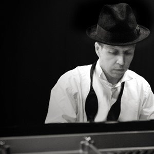 Gary Preston Pianist Surrey
