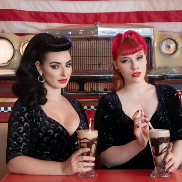 Glamour Ghouls Vintage Vocal Duo West Sussex