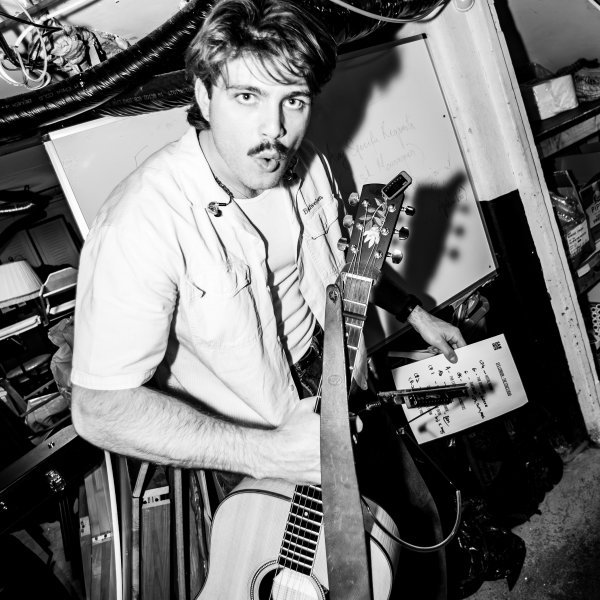Smithy Sings Singer Guitarist Review Private Party East Sussex