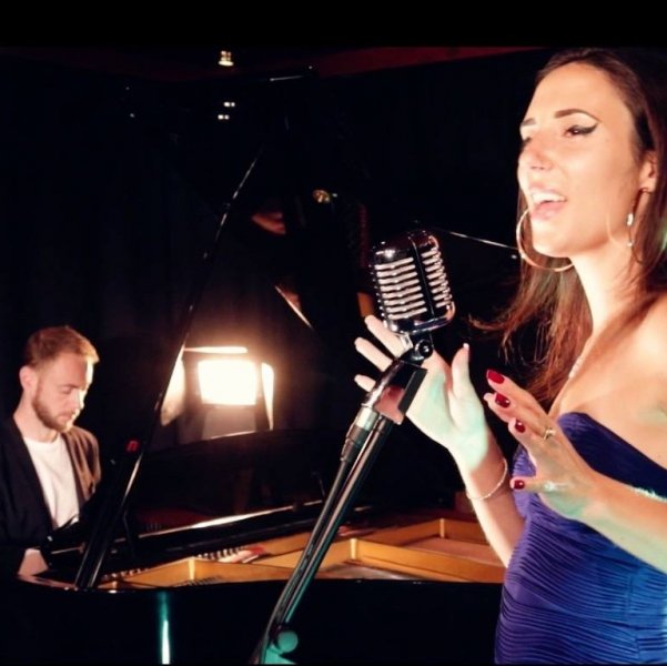 Starlight Duo Singer / Piano Duo Playing Soul Jazz and Pop London