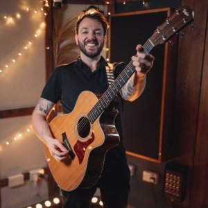 Josh G Singer Guitarist Essex