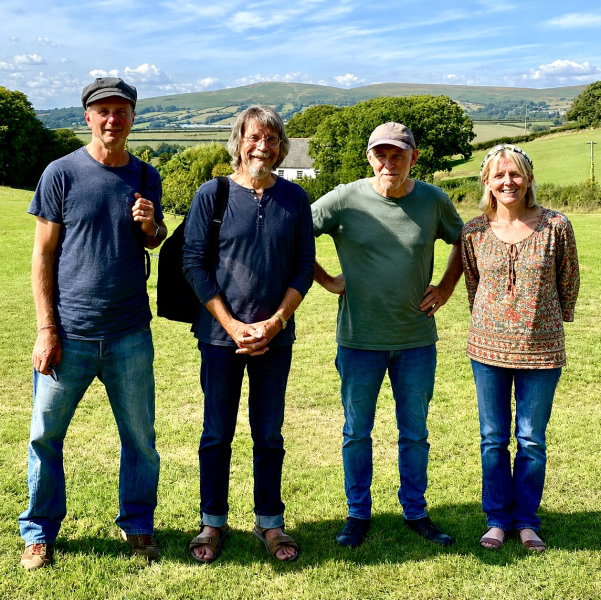 The Swinging Ditties Irish / Folk Band Devon