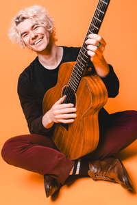 James Hunt Singer Guitarist East Sussex
