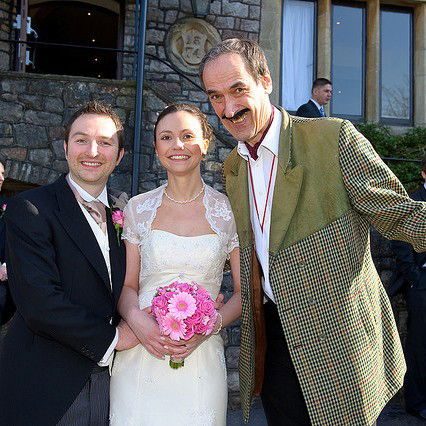 John Cleese (Edmond Wells)