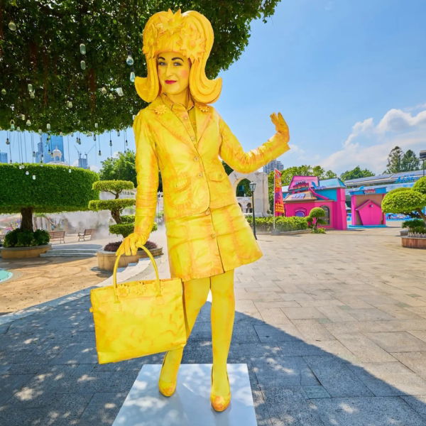 Magical Living Statues