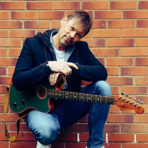 Mark Stevens Singer Guitarist Nottinghamshire