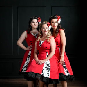 The Melodic Belles Rock n Roll Swing Band Bedfordshire