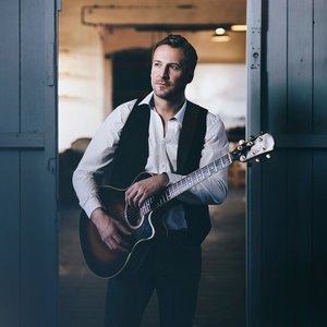 Owen H Singer Guitarist Staffordshire