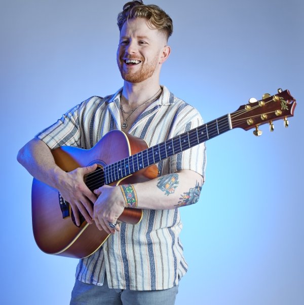 Fox Kooley Singer Guitarist Dorset