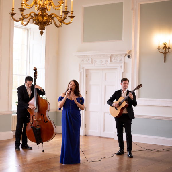 Phoebe and The Live Lounge Boys Acoustic Jazz & Pop Trio Surrey