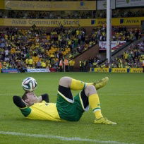 Professional Football Freestyler Chris Street Performer Glasgow