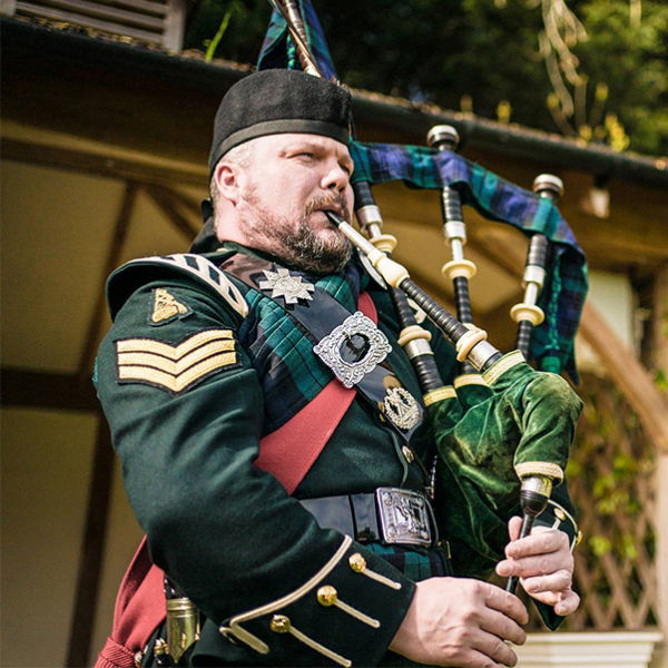 Pipe Major Andrew Brian
