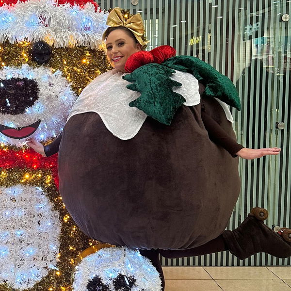 Roller Skating Christmas Puddings