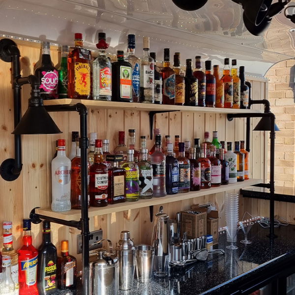 Shakers Horsebox Bar