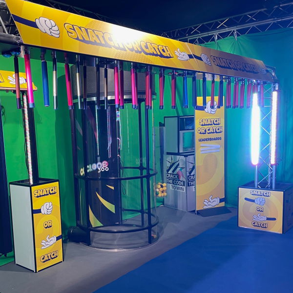 Snatch Or Catch Reaction Game