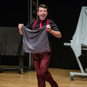Comedy Magician Jeremy Magician Cambridgeshire