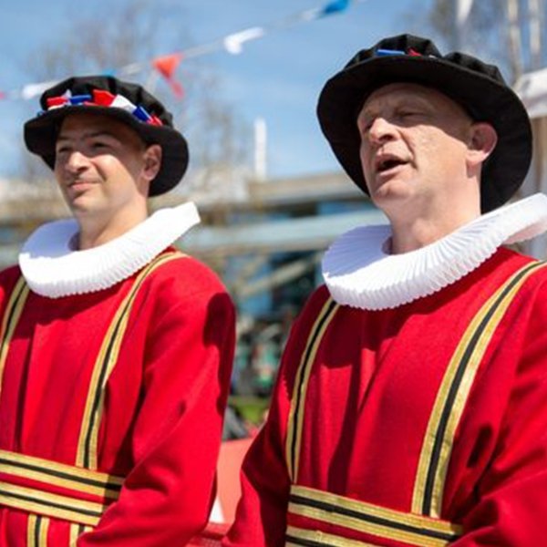 The Beefeaters Walkabout Characters Oxfordshire