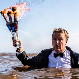 The Juggling Show Circus Performer London