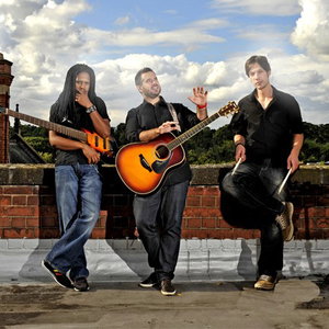 The Roots Acoustic Trio Acoustic Band Nottinghamshire