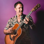 View the artist's profile Tom Wadd Singer Guitarist Review Private Party Hertfordshire