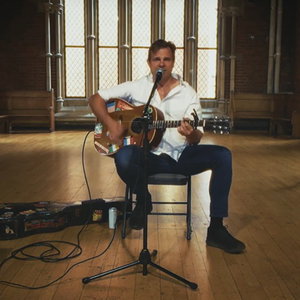Roly North Singer Guitarist London