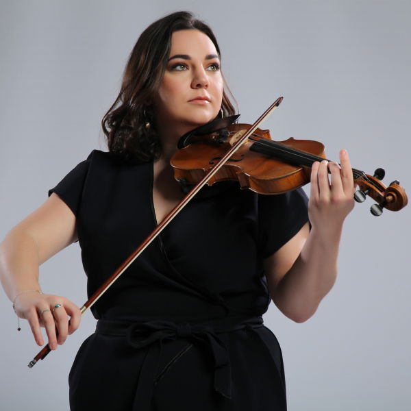 Violinist Hannah
