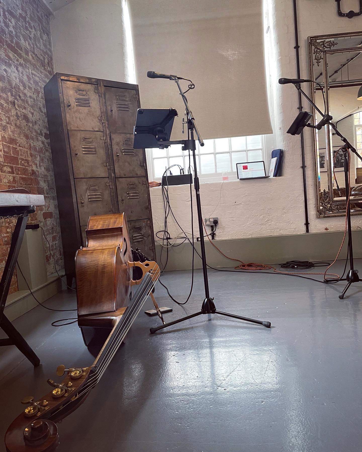 DoubleFace Solo Artist, Duo or Trio Review Wedding Derbyshire