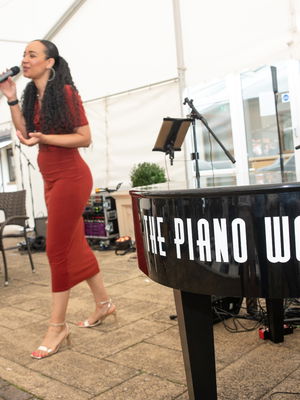 Event Comedy Paparazzi Street Performer East Sussex