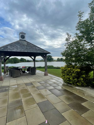 Event Resident Heroes Rock and Pop Trio London