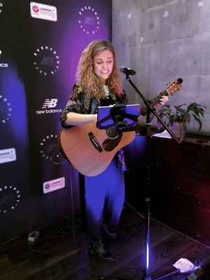 Event Kelly Barnes Singer Guitarist Northamptonshire