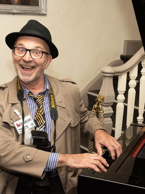 Event Comedy Paparazzi Street Performer East Sussex